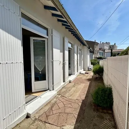 Charmante A Royan/pontaillac Proche Et Commerces Avec Parking Prive - Fr-1-494-147 別荘