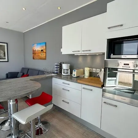 Charmante A Royan/pontaillac Proche Et Commerces Avec Parking Prive - Fr-1-494-147 度假居 鲁瓦扬